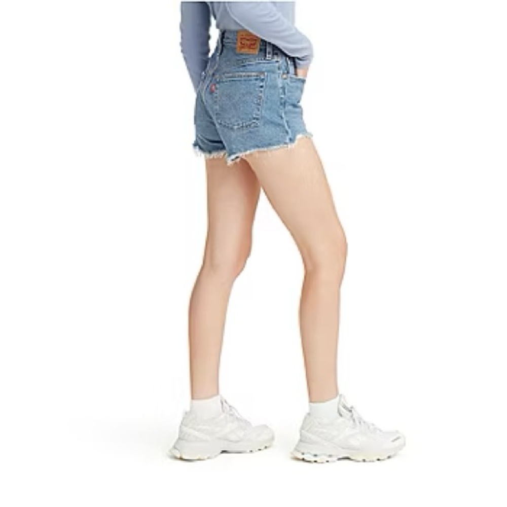 NWT Levi's Womens Denim 501 Short Size 27